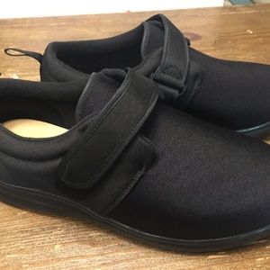 Dr Comfort Carter Machine Washable Shoe 
